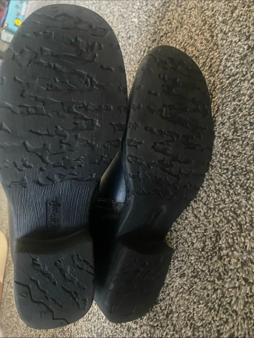 Women’s eurosoft by Sofft Black zip boots size 9M.